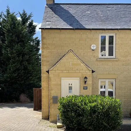Cosy Cotswolds Cottage Andoversford Exterior photo
