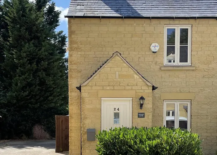 Cosy Cotswolds Cottage